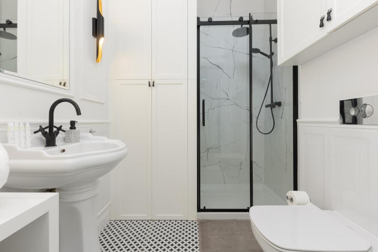 Apartment Strzelecka Old Town Cracow By Renters Prestige Kraków Zewnętrze zdjęcie