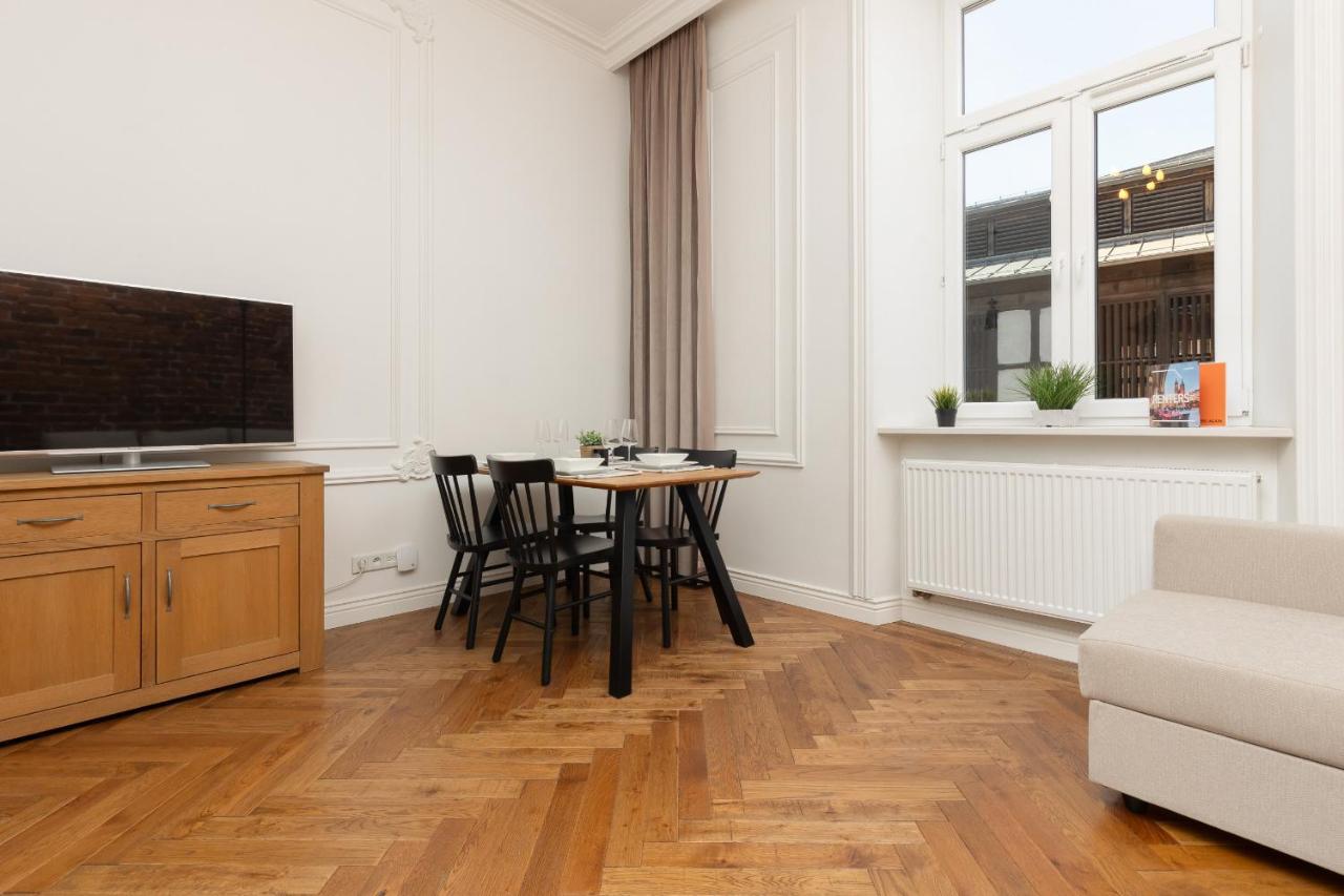 Apartment Strzelecka Old Town Cracow By Renters Prestige Kraków Zewnętrze zdjęcie